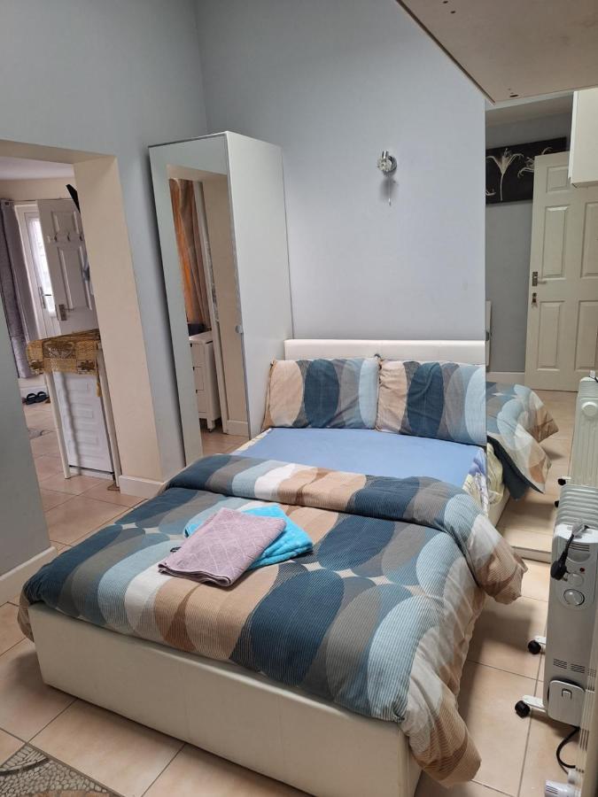 Luxury Apartment In Birmingham With Free Parking. Buitenkant foto